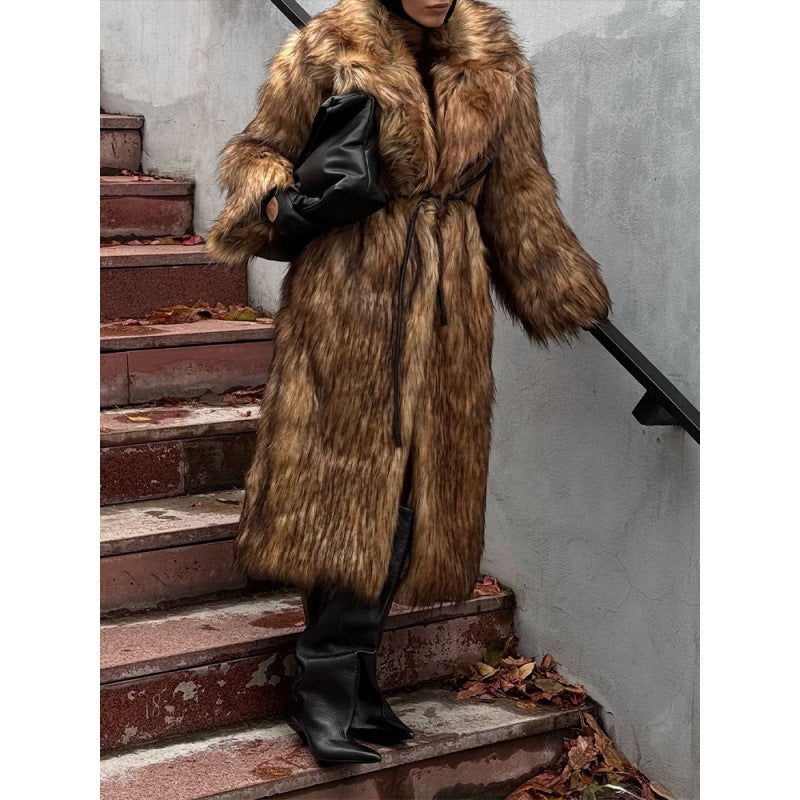 Luxury faux fur coat for women with wide lapels and adjustable belt Lune London