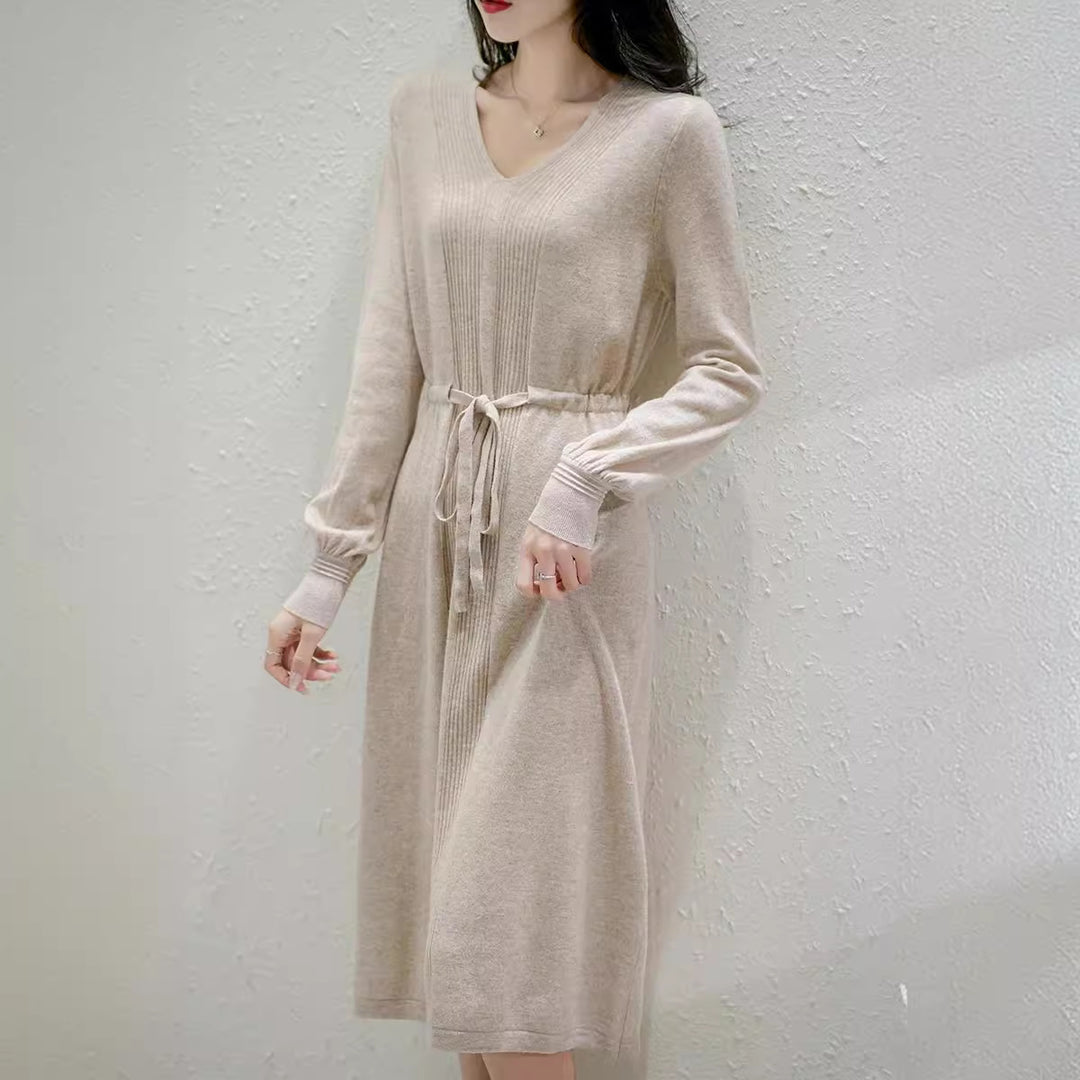 Robe en tricot pour femmes avec ceinture ajustable et haut finement texturé Chic & Stil