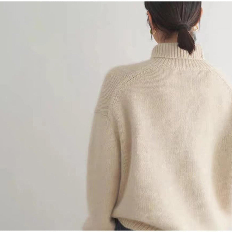 Ladies cozy turtleneck sweater in high quality wool Lune London