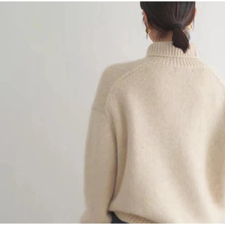 Ladies cozy turtleneck sweater in high quality wool Lune London