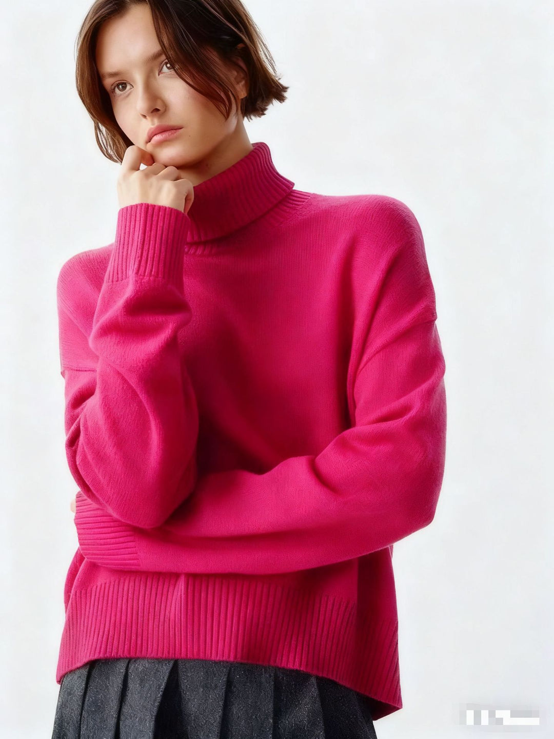 Pull Femme Col Roulé Confortable avec Coupe Oversize et Structure à Fines Côtes Chic & Stil