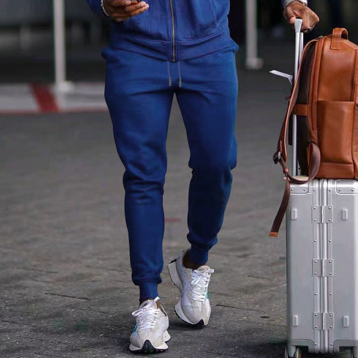 Comfortable pleated jogger pants for men with elastic waist and practical pockets Lune London