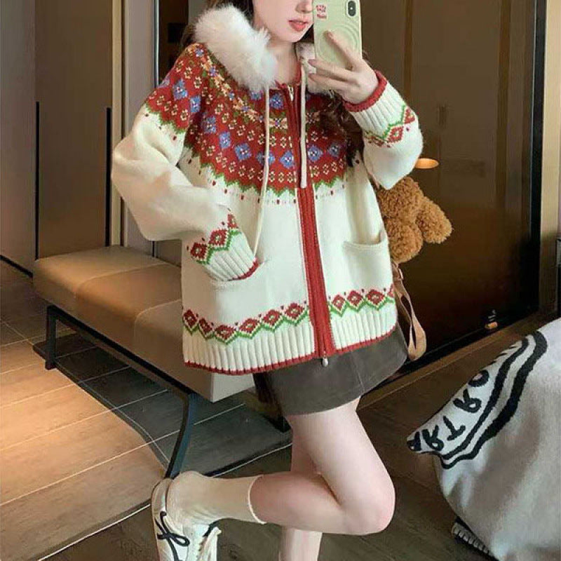 Cardigan pour femmes avec motif norvégien tendance et col en fausse fourrure luxueuse Chic & Stil