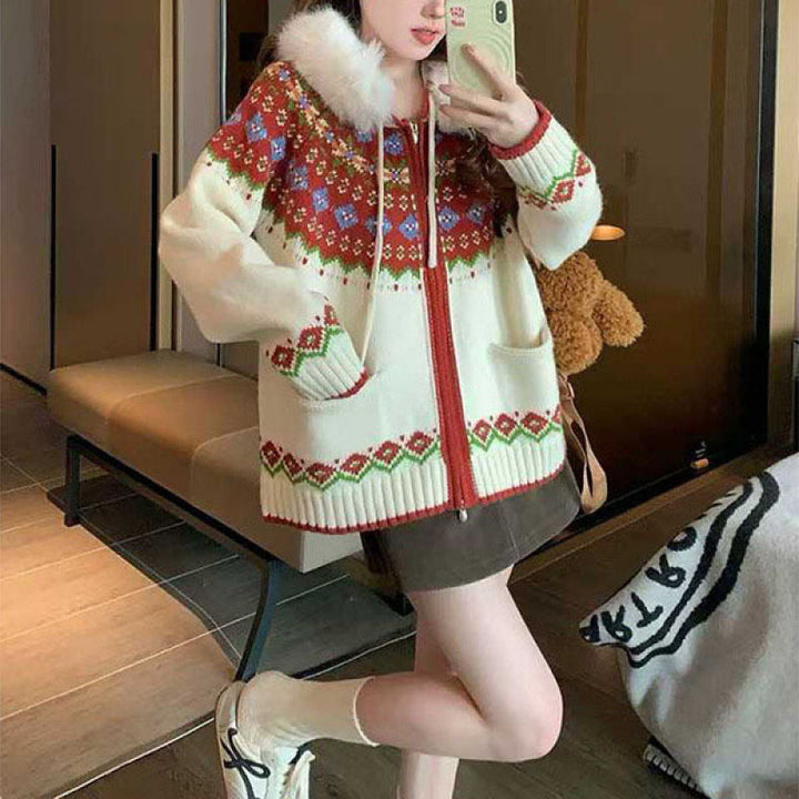 Cardigan pour femmes avec motif norvégien tendance et col en fausse fourrure luxueuse Chic & Stil