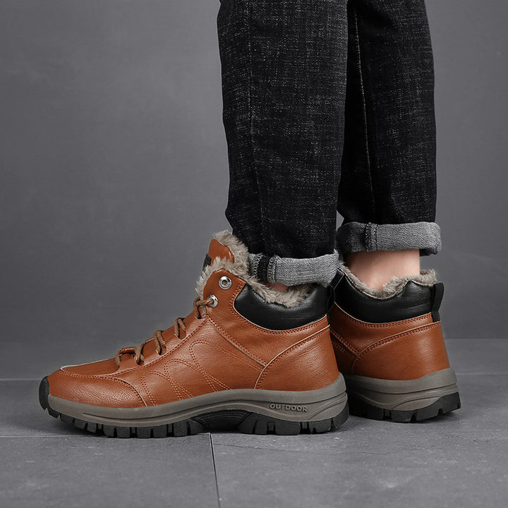 Women's winter hiking boots with warm lining and non-slip sole Lune London