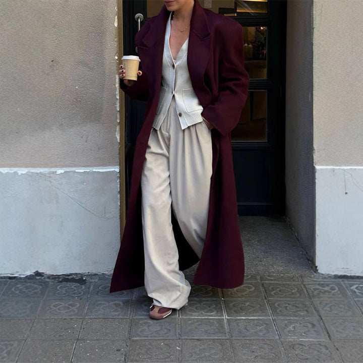 Elegant wool coat for women with double-breasted buttons Lune London
