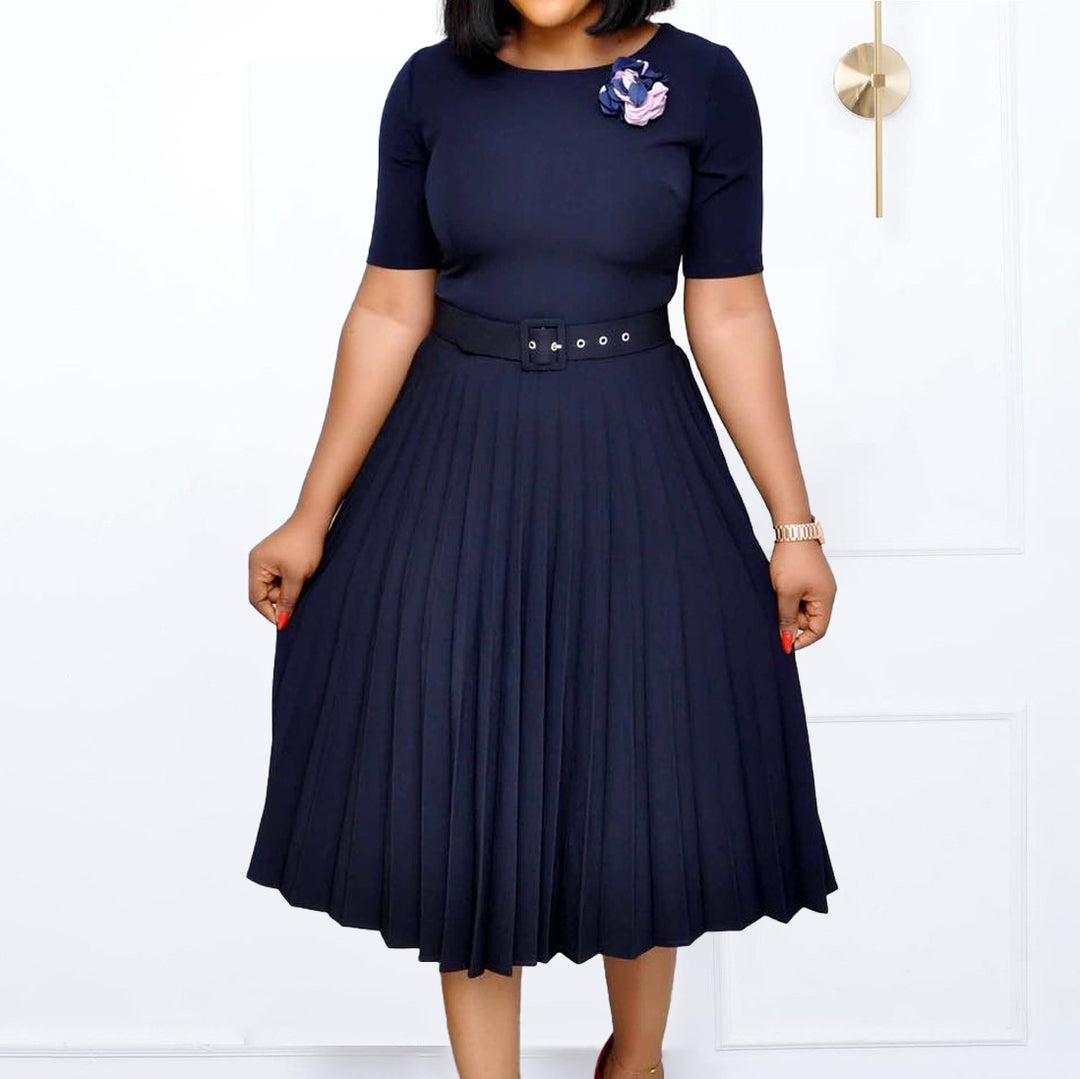 Pleated dress for women with a fitted belt and short sleeves Lune London