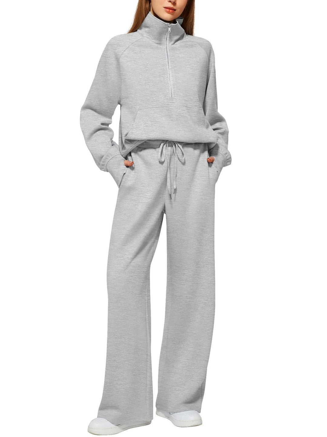 Women's sports set with high collar and wide legs Lune London