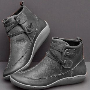 Ladies Fashionable Booties Made Of High-Quality Leather with Adjustable Closure System and Non-Slip Sole Chic Und Stil
