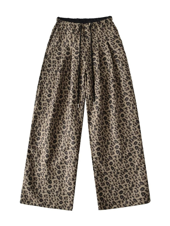 Trendy leopard wide-leg pants for women with elastic waistband and tie belt Lune London