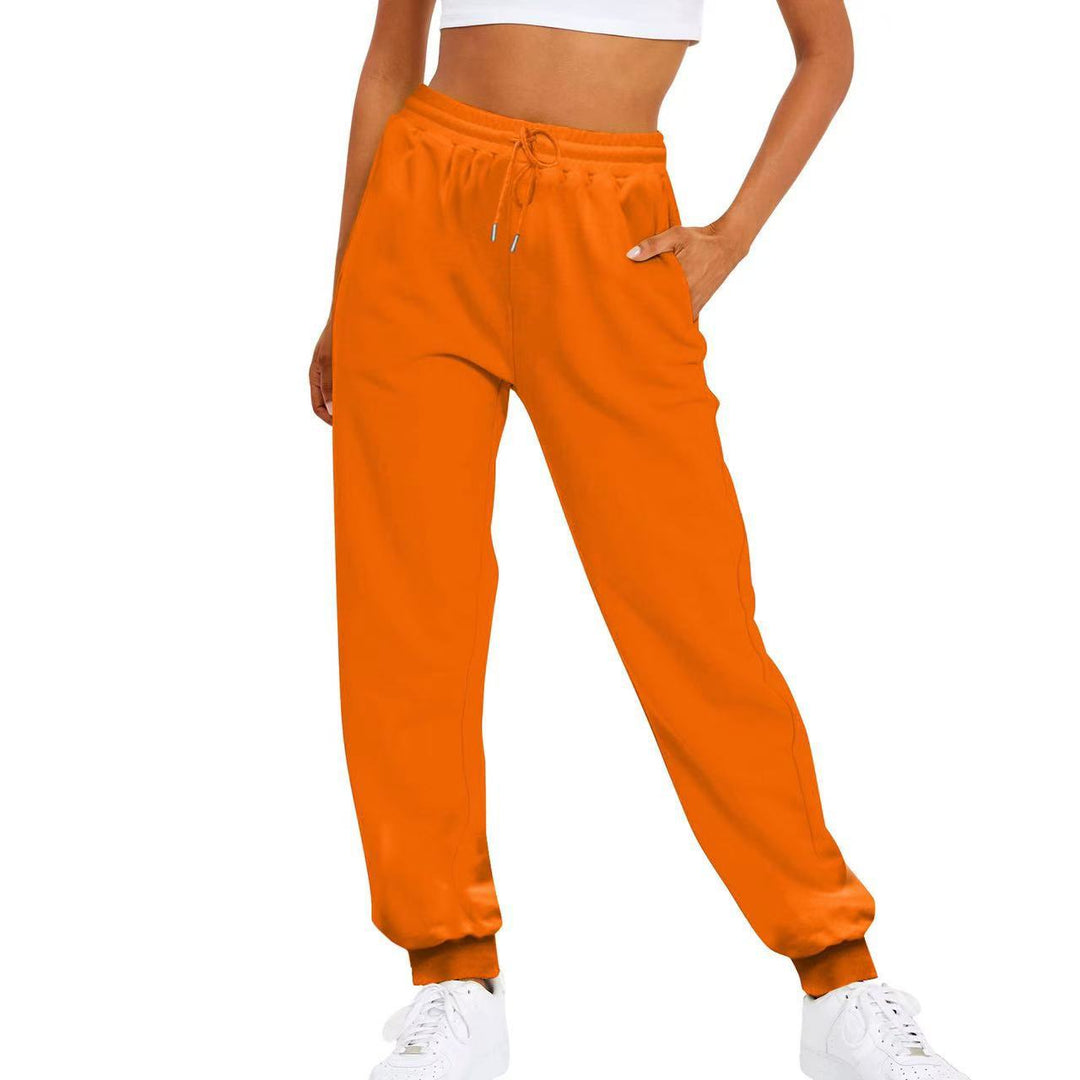 Women's comfortable jogging pants with elastic waistband and side pockets Chic & Stil