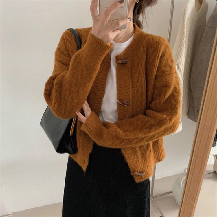 Ladies cozy knit cardigan Lune London
