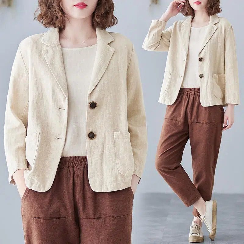Blazer en lin décontracté pour femmes avec des boutons contrastés élégants Chic & Stil