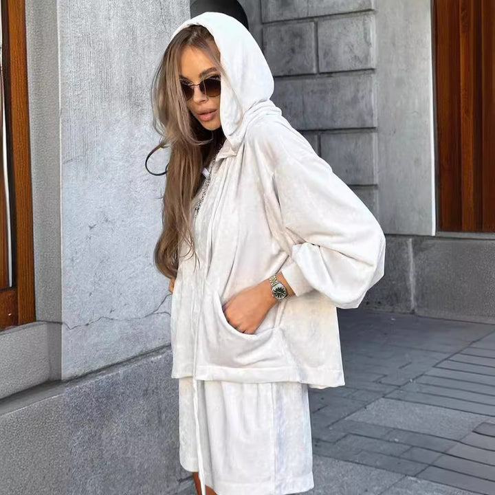 Women's casual fleece jacket with hood and loose fit Chic & Stil