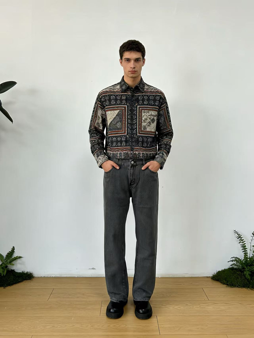 Men's cargo jeans with practical pockets and a casual fit Lune London
