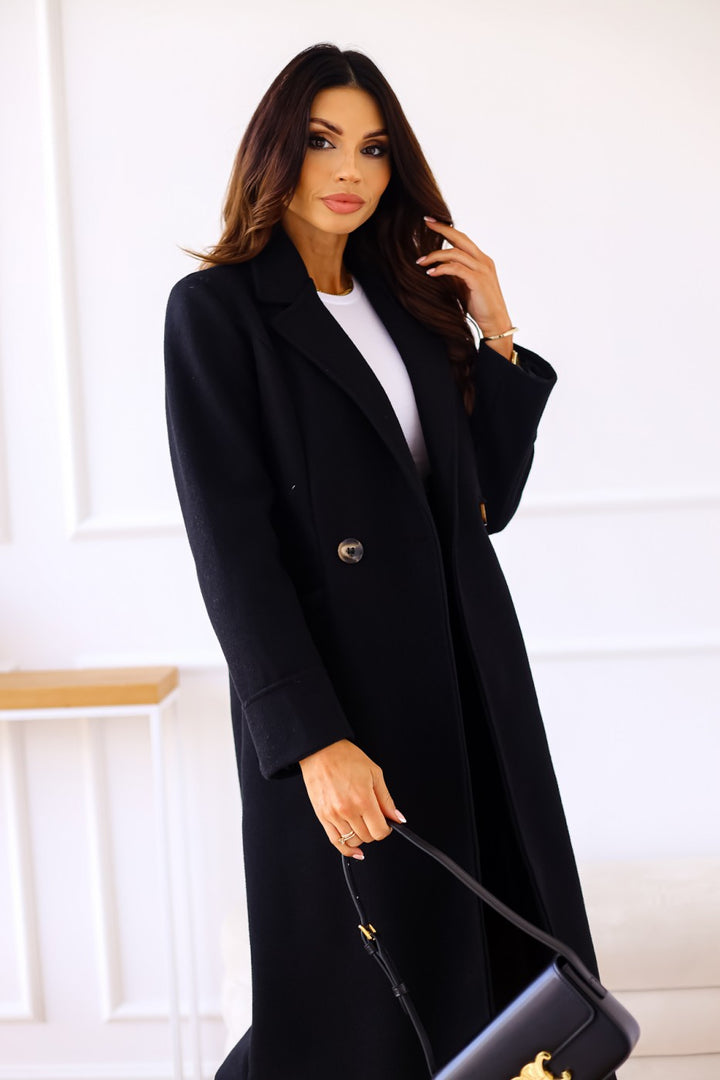 Elegant wool coat for women with classic lapels and timeless design Lune London
