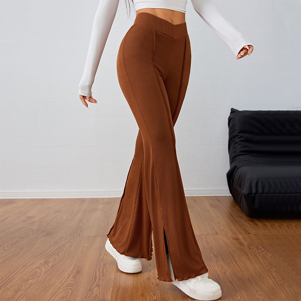Pantalons évasés élégants pour femmes avec détails de fente latérale Chic & Stil