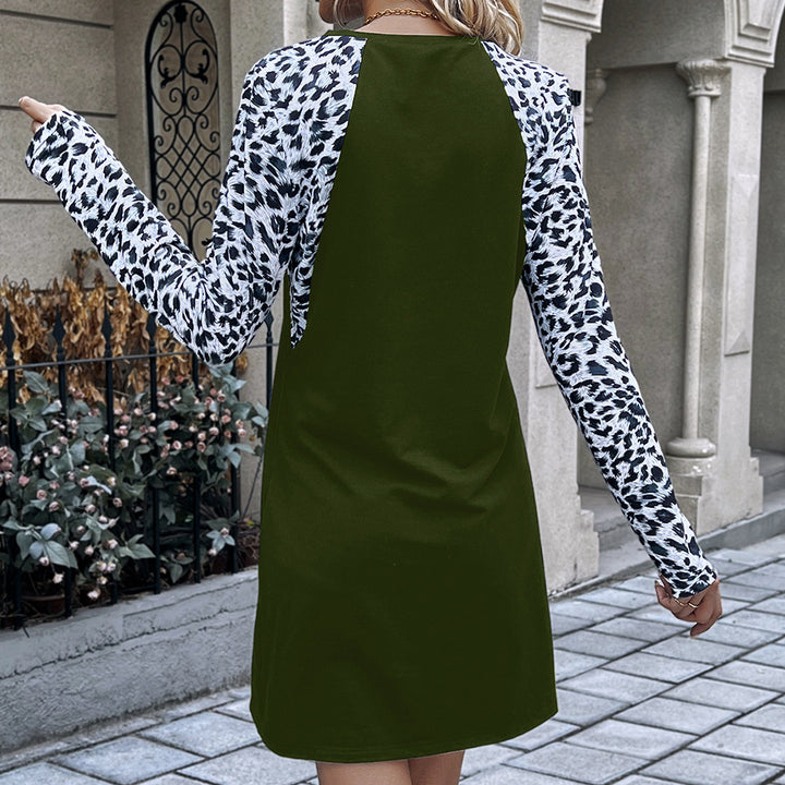 Casual dress for women with animal pattern and long sleeves Lune London