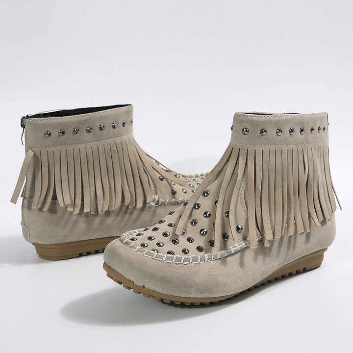 Women Moccasins with trendy fringe embellishments and shiny accents Lune London