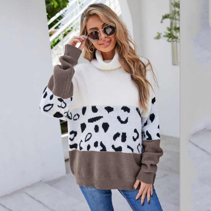 Trendy women's sweater with animal print Lune London