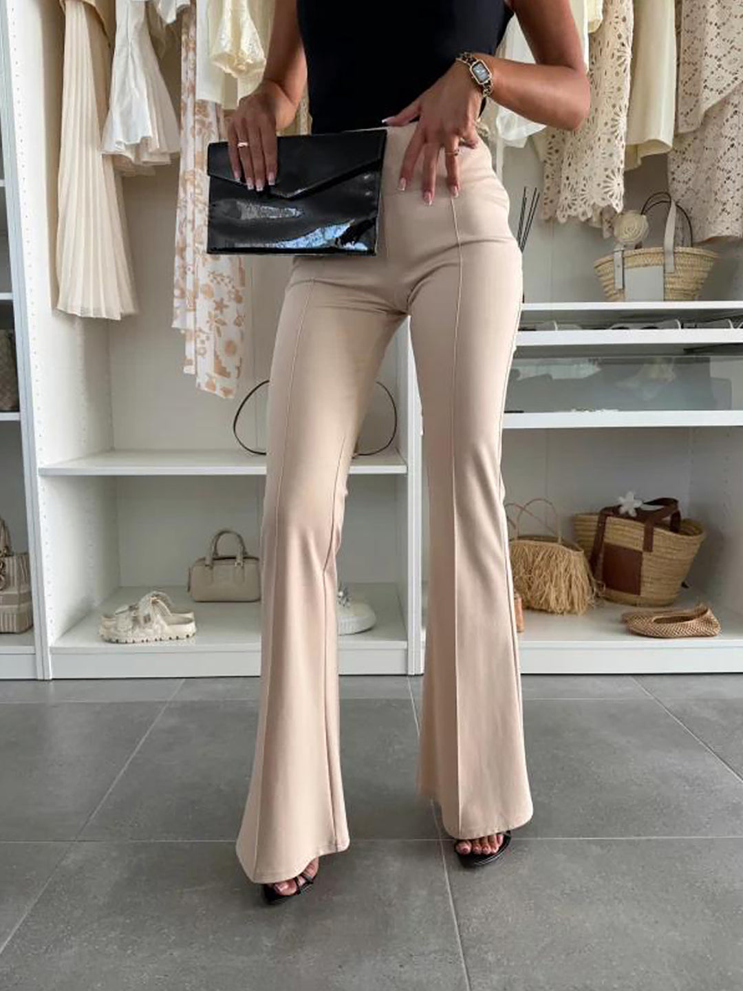 Ladies Elegant High-Waisted Flared Trousers with Flattering Cut Lune London