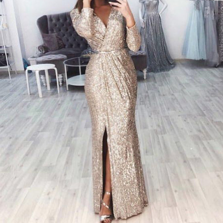 Robe de soirée longue pour femmes avec un design élégant enveloppant et une fente Chic & Stil
