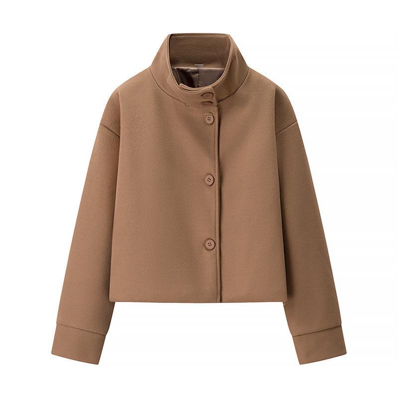 Cropped jacket for women with high collar and practical buttons Lune London