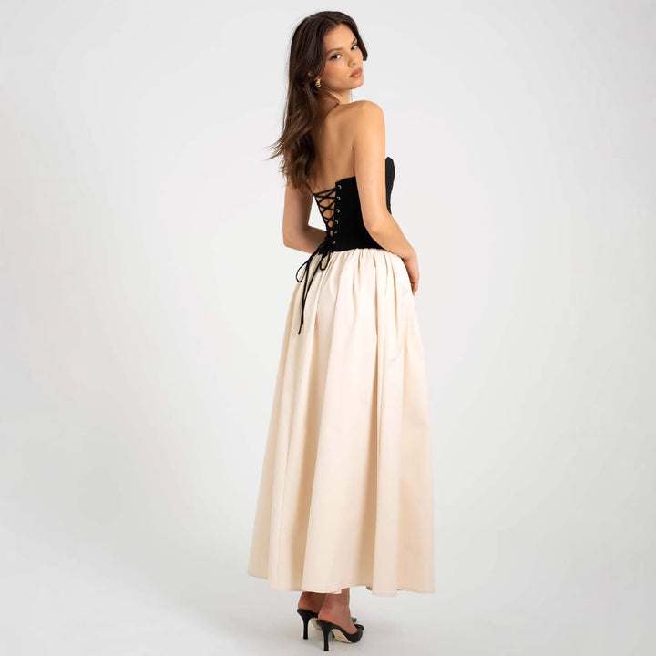 Maxi dress for women with sweetheart neckline and elegant skirt Chic & Stil