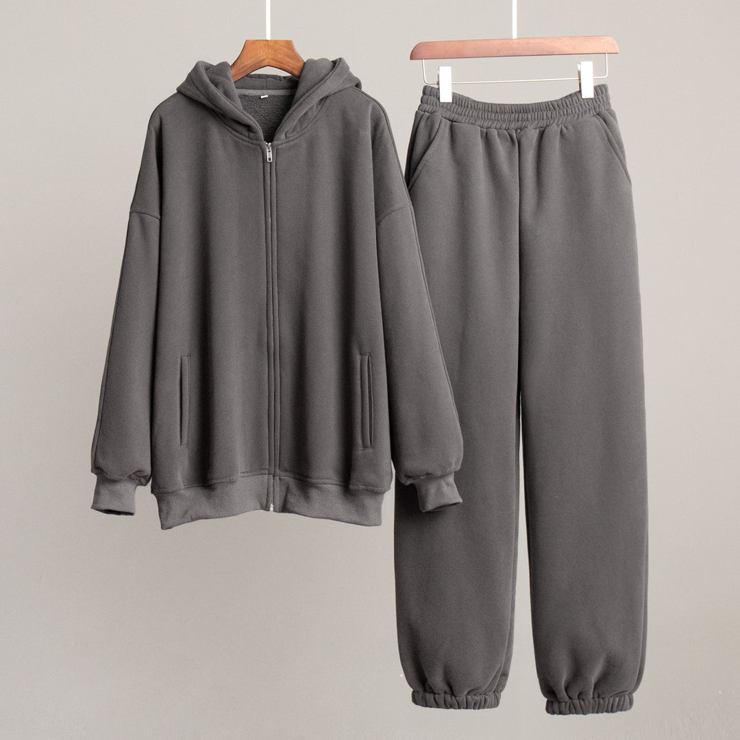 Ensemble de hoodie sportif et de pantalon de jogging pour dames Chic & Stil