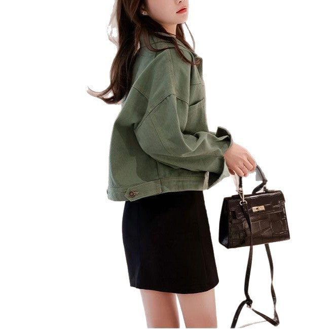 Veste en denim courte à la mode pour femmes avec fermeture à boutons pratique Chic & Stil