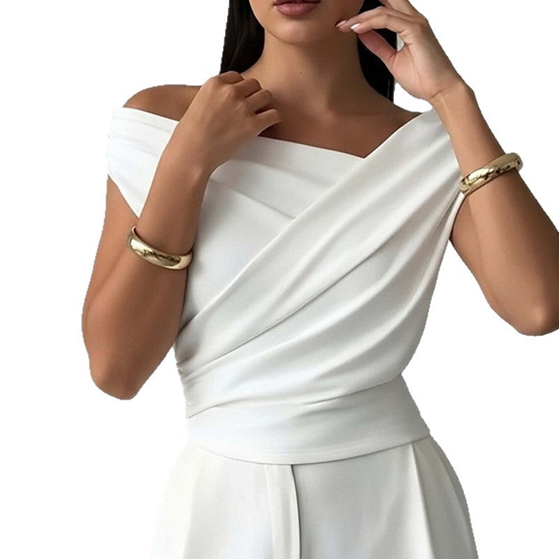Haut Élégant Femme avec Look Enveloppé et Accent sur la Découpe Chic & Stil