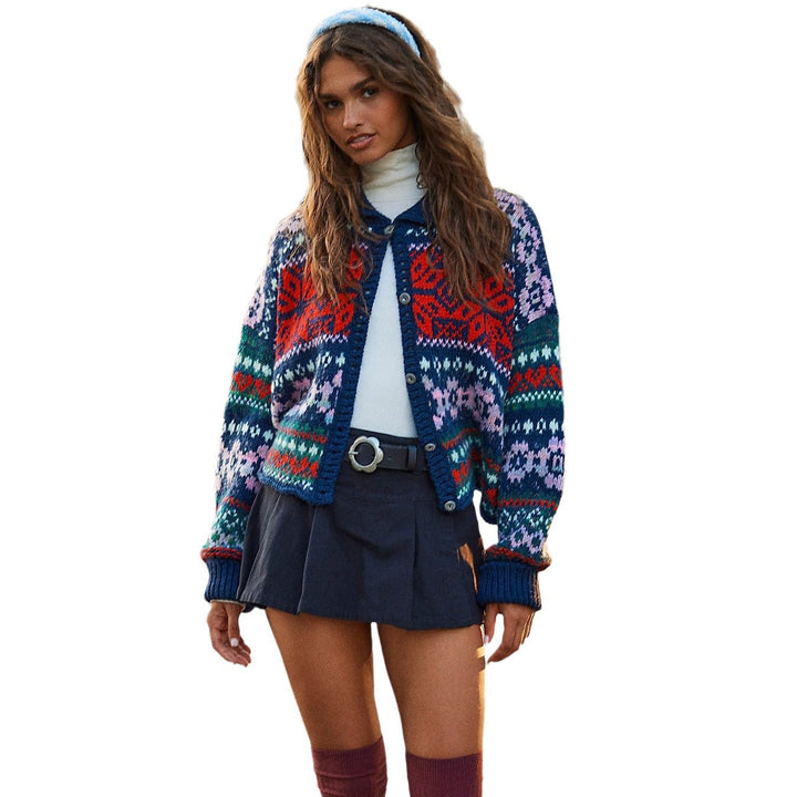 Thick knit jacket for women with a trendy Norwegian pattern and a chic casual fit Lune London