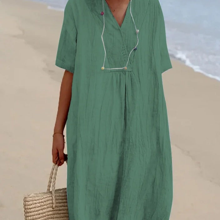 Casual midi dress for women with V-neck and comfortable short sleeves Chic and Style
