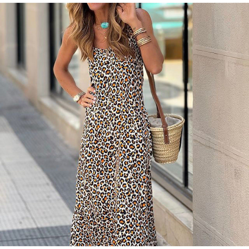 Maxi dress for women with adjustable straps Lune London