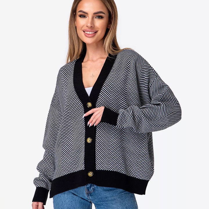 Cardigan confortable pour femmes avec des détails en tricot torsadé élégants et des fermetures à boutons Chic & Stil