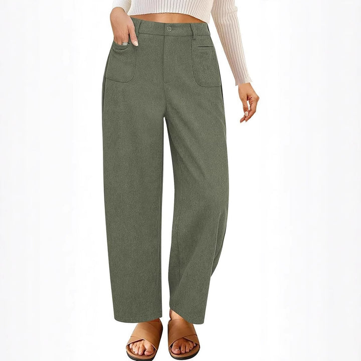 Leisure trousers for women cut generously with practical pockets Lune London