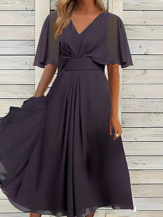 Elegant maxi dress for women with flowing sleeves and a chic V-neck.