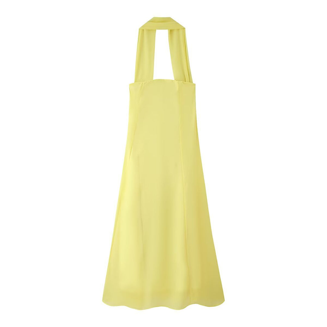 Maxi dress for women with an innovative halter neck and a flowing fit Lune London