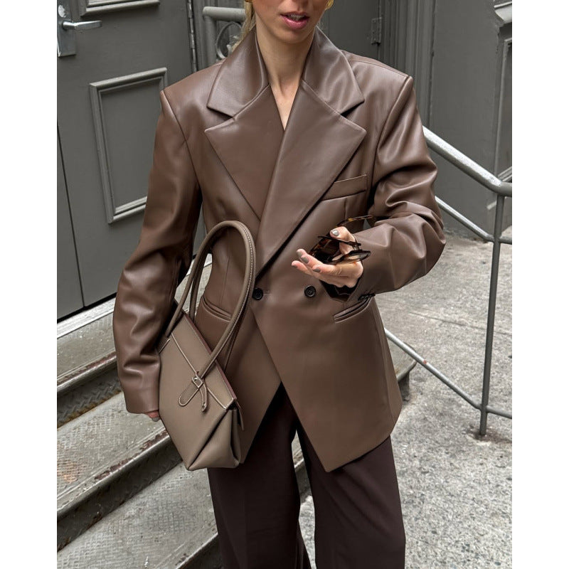 Oversized blazer for women in high-quality faux leather with double button closure Lune London
