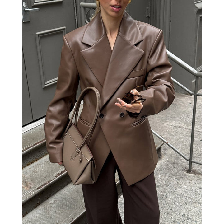 Oversized blazer for women in high-quality faux leather with double button closure Lune London