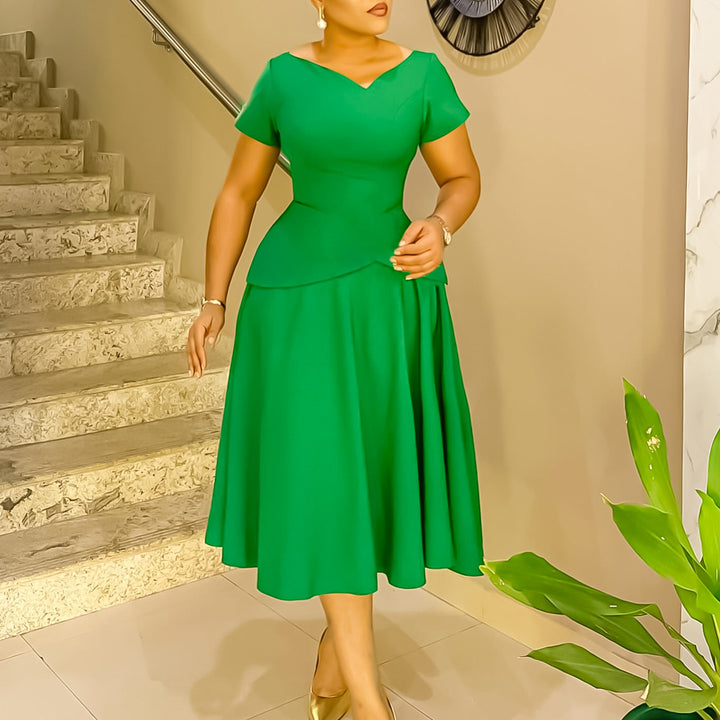 Ladies Elegant Maxi Dress with fitted top and flowy skirt Lune London