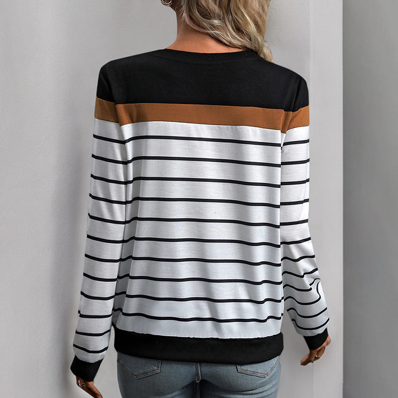 Trendy striped sweater for women with contrasting sleeves Lune London