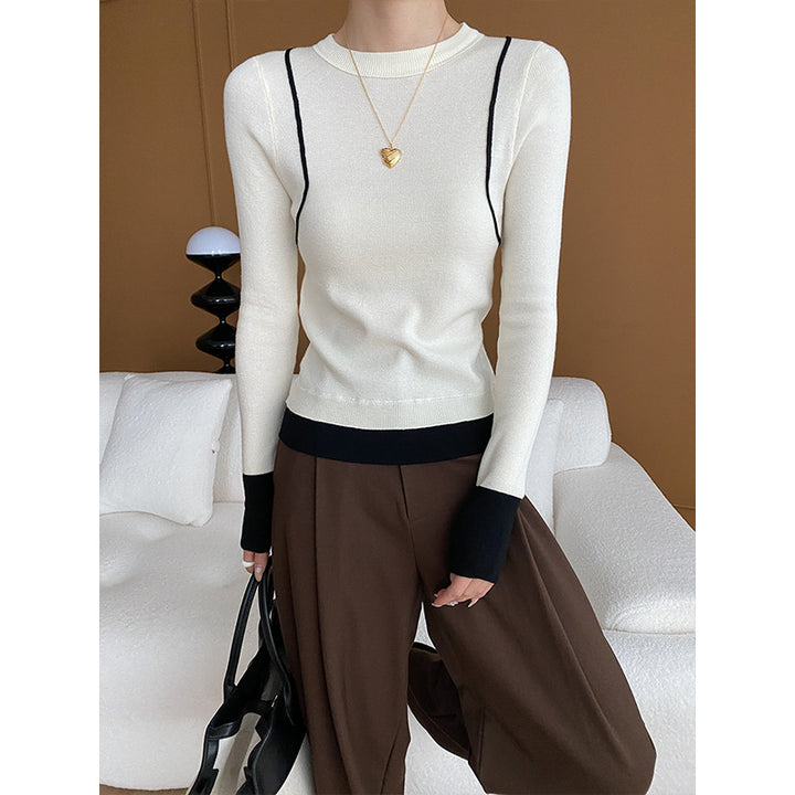 Ladies elegant round neck sweater with contrasting sleeves and fine ribbed texture Chic & Stil