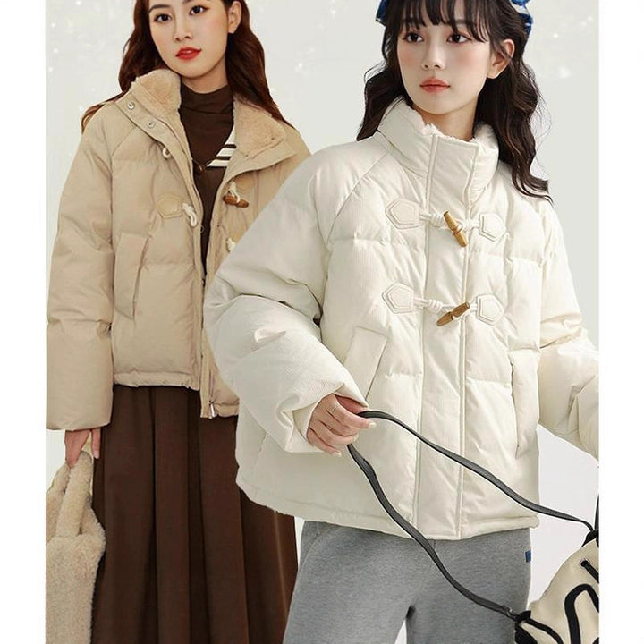 Veste matelassée oversize pour femme avec col haut et détails de bouton Chic & Stil