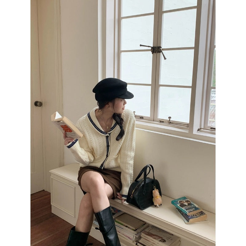 Ladies elegant cardigan with classic shawl collar Chic & Stil