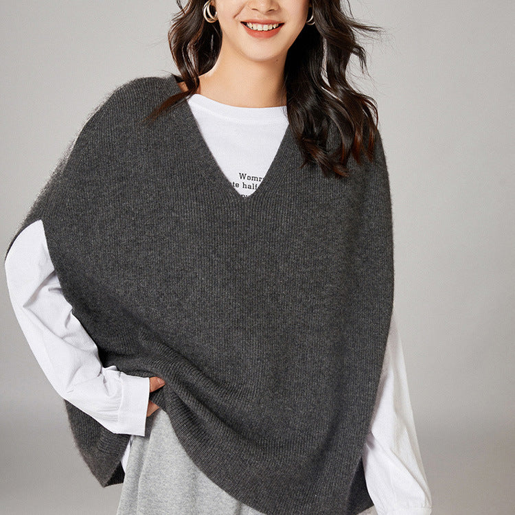 Ladies fashion knit poncho Lune London