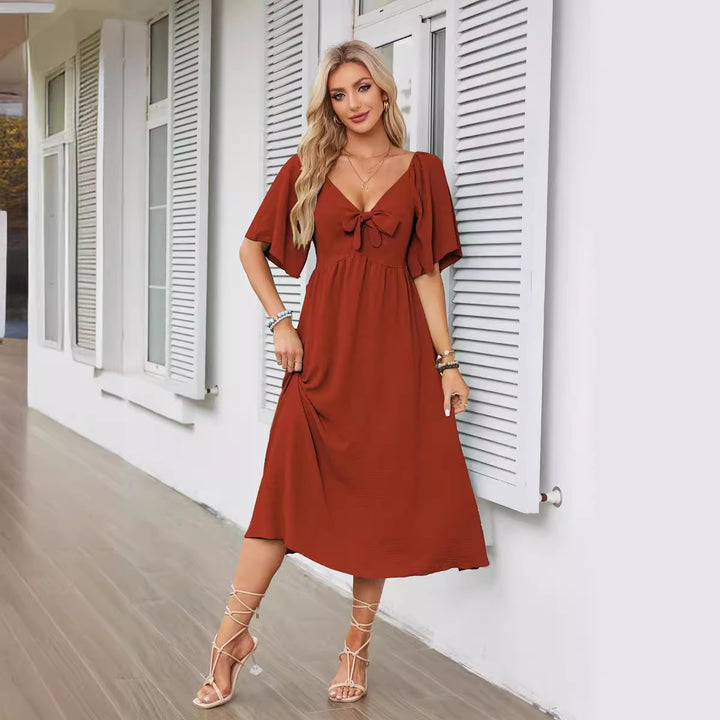 Airy maxi dress for women with a nostalgic knot design Lune London