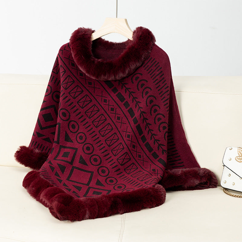 Ladies fashionable poncho with decorative faux fur collar Lune London