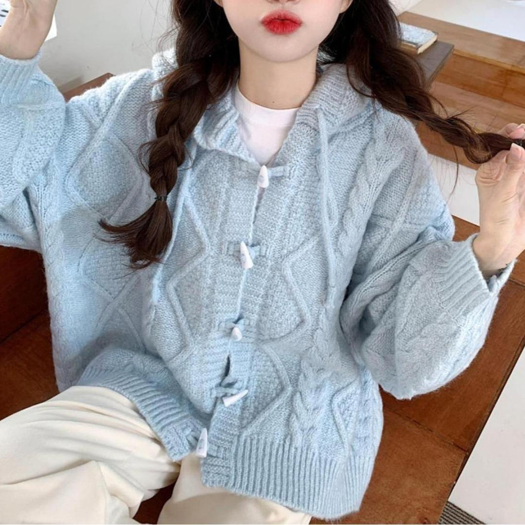 Cardigan surdimensionné pour femmes avec capuche et motif en tricot torsadé Chic & Stil