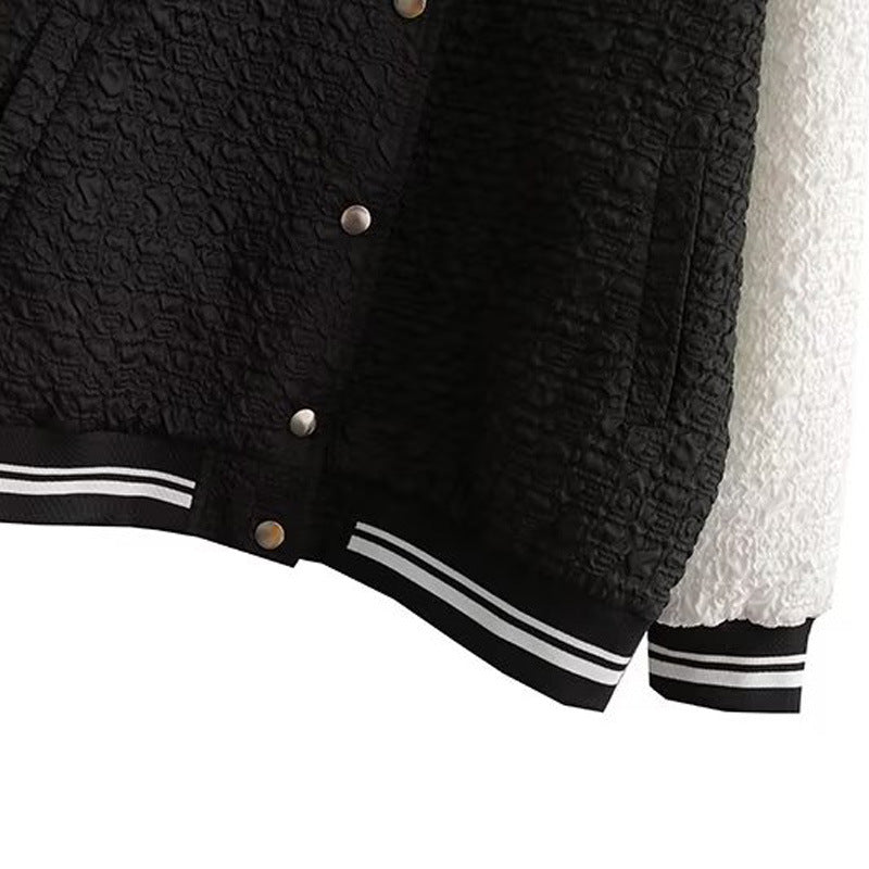 Sporty bomber jacket for women with textured upper material and chic and stylish details